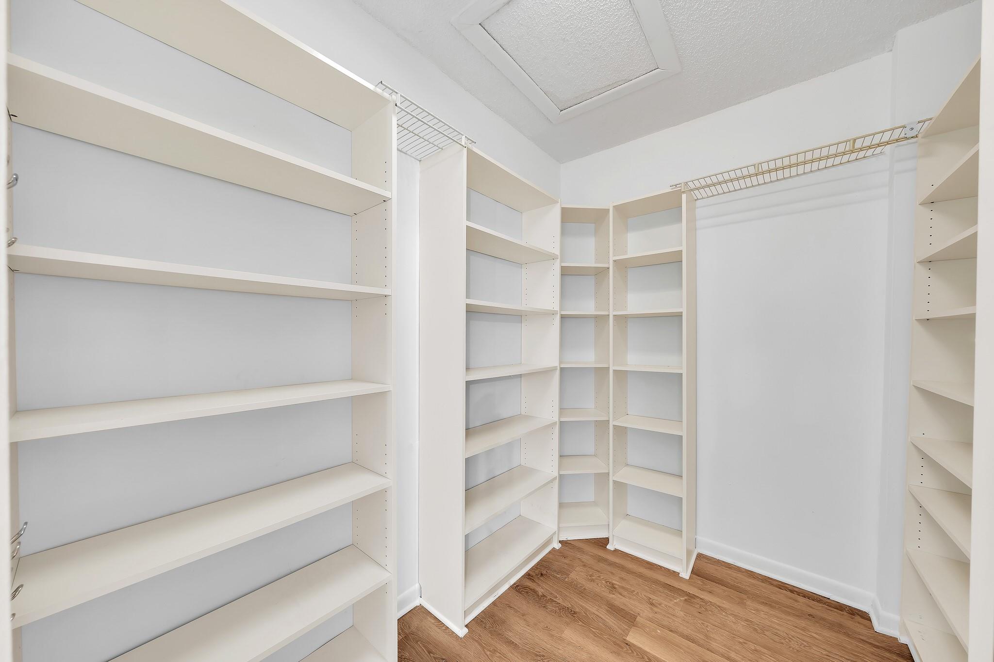 Bayview Village B Condo - Residential Lease