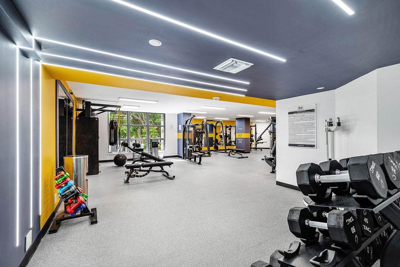 Mystic Pointe Tower 400 C - Residential Lease