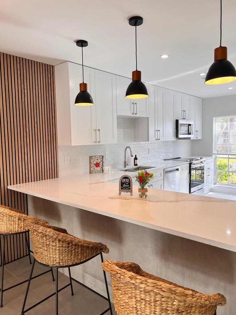 Palm Greens / PALM GREENS AT VILLA DEL RAY CONDO I - Residential Lease