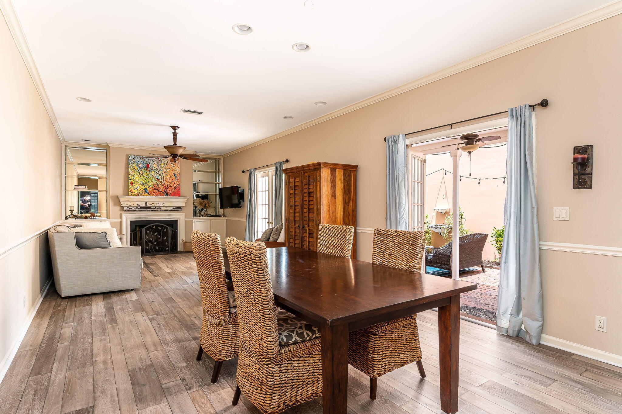 CHARLESTON PLACE - Residential