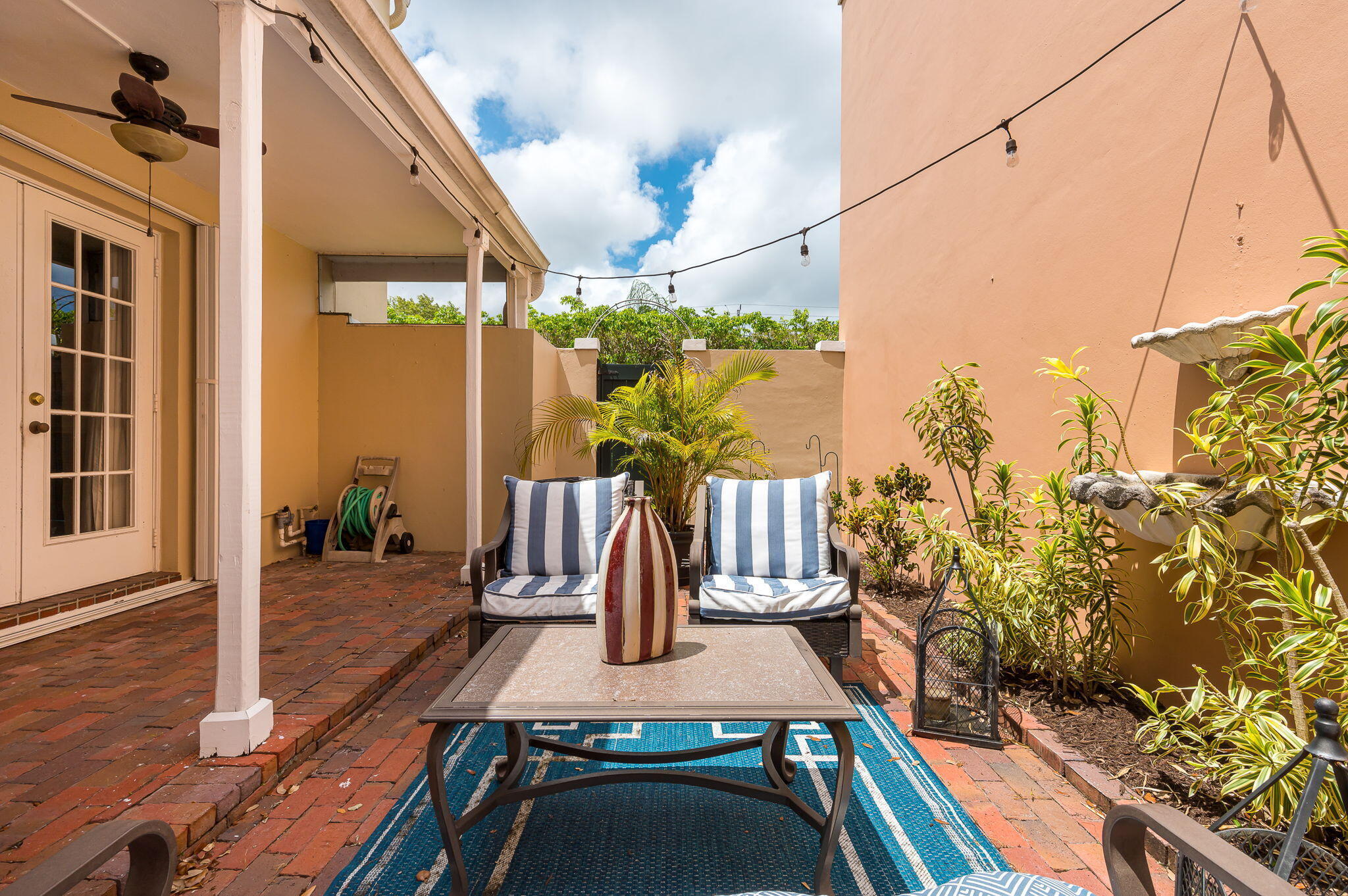 CHARLESTON PLACE - Residential