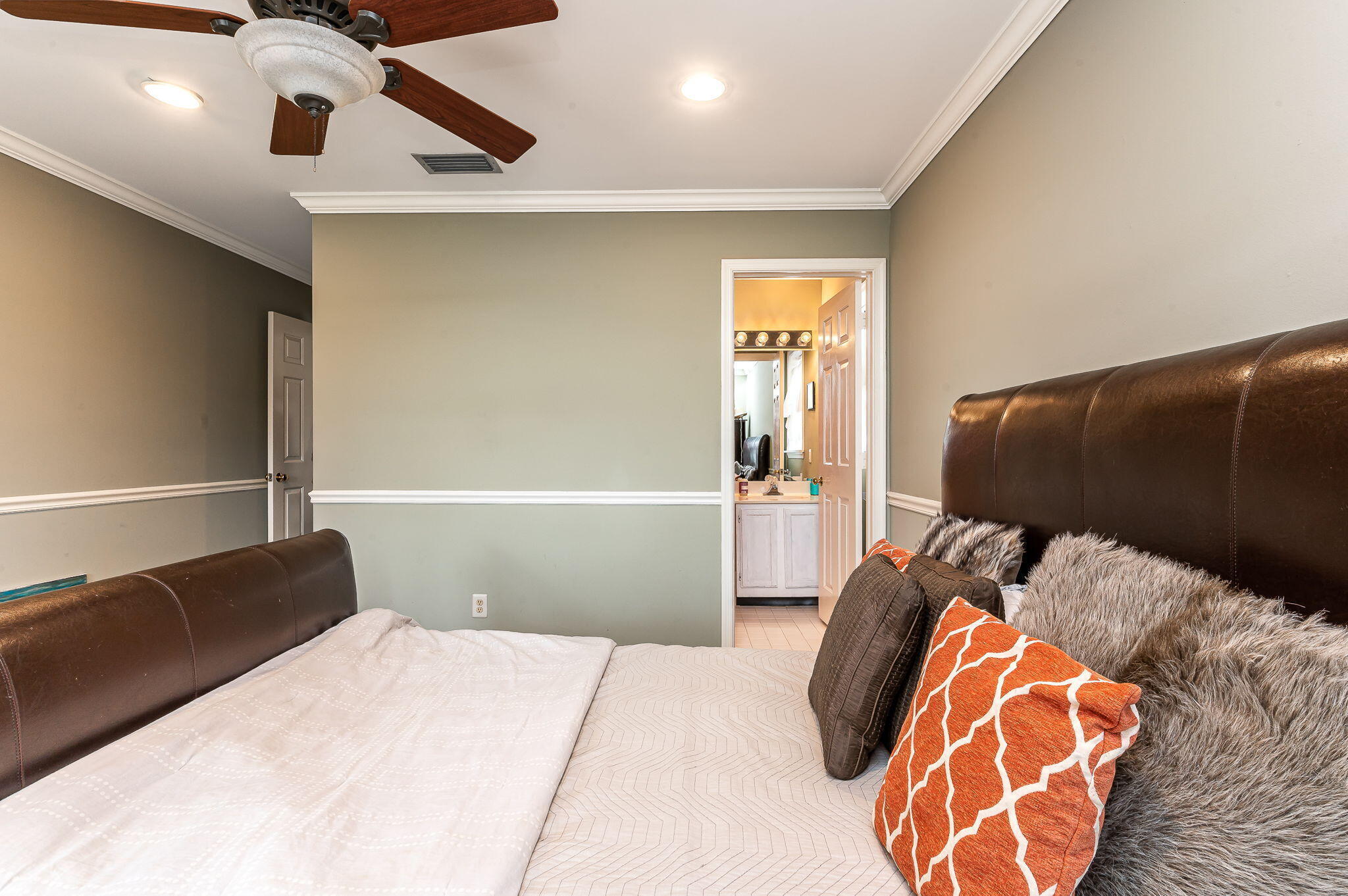 CHARLESTON PLACE - Residential