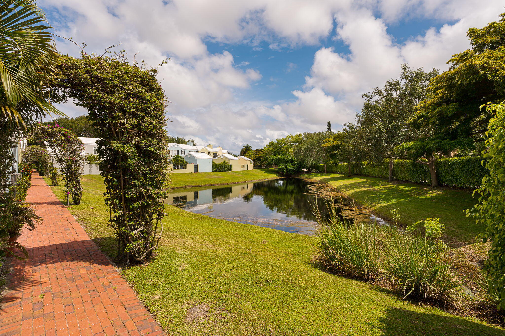 CHARLESTON PLACE - Residential