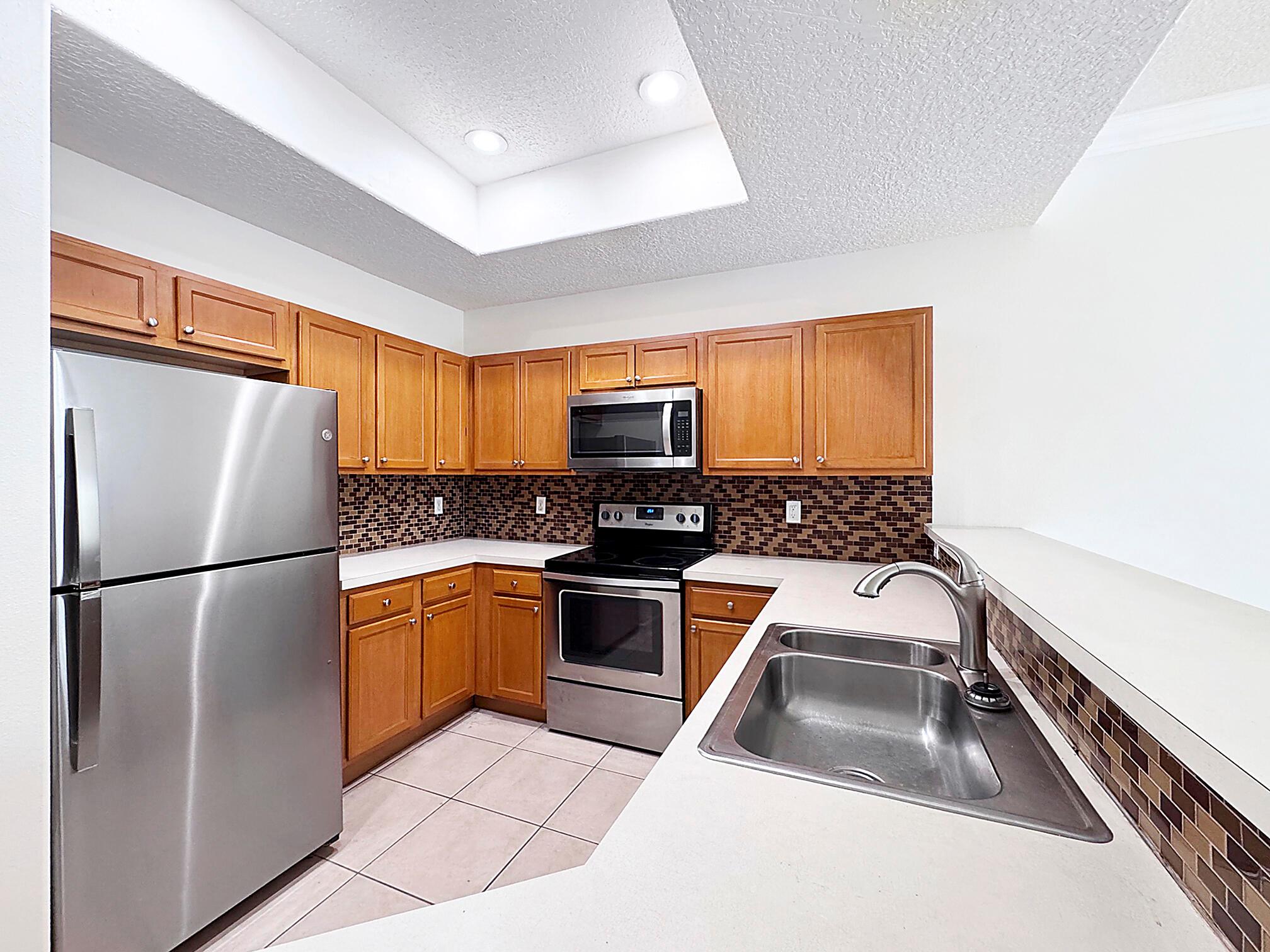 10320 SW Stephanie Way 7-204