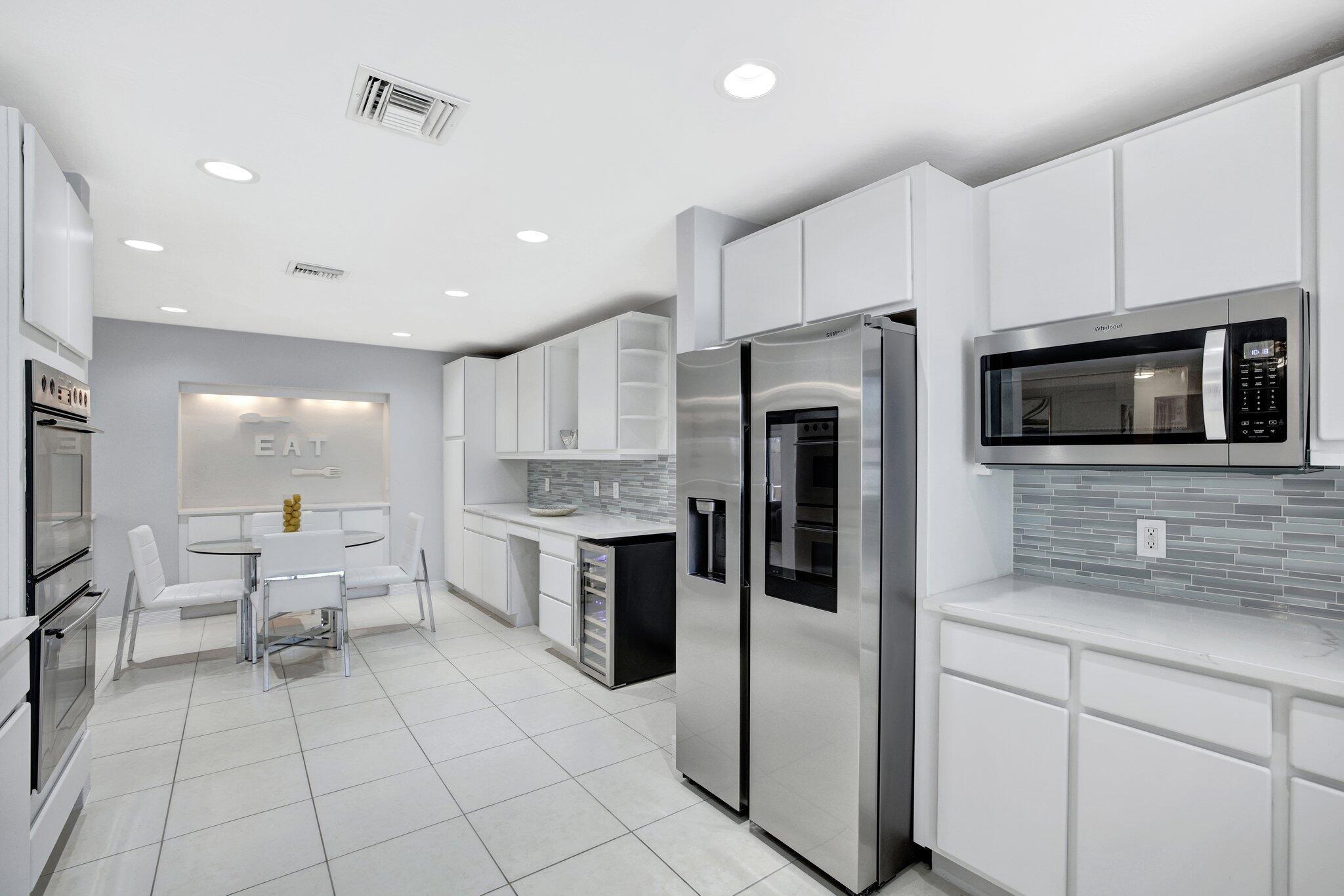 LIGHTHOUSE POINT EXT 2ND SEC - Residential