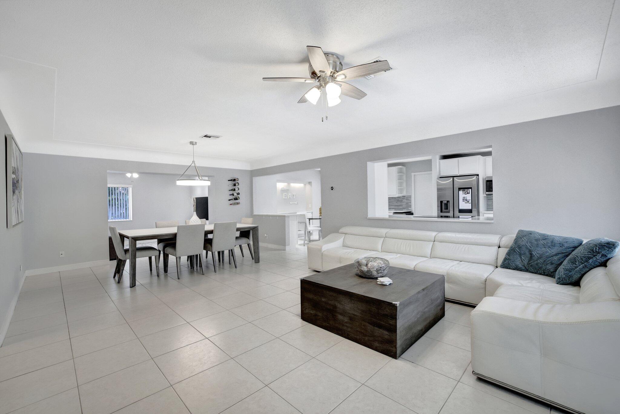 LIGHTHOUSE POINT EXT 2ND SEC - Residential