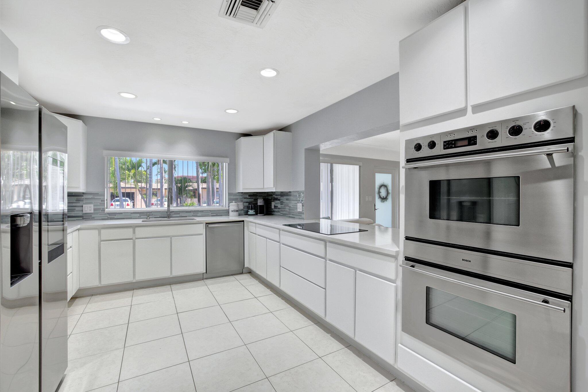 LIGHTHOUSE POINT EXT 2ND SEC - Residential