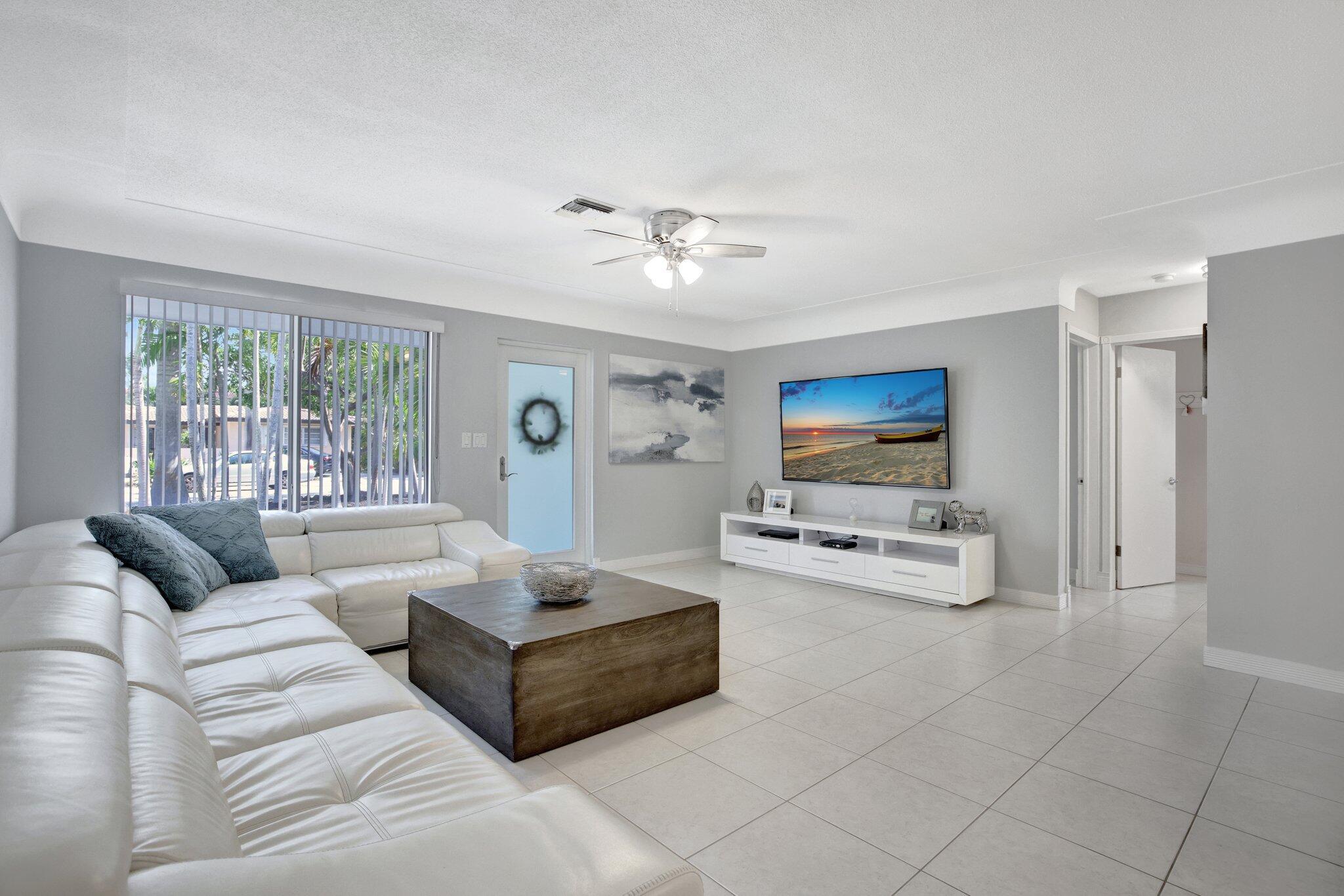 LIGHTHOUSE POINT EXT 2ND SEC - Residential