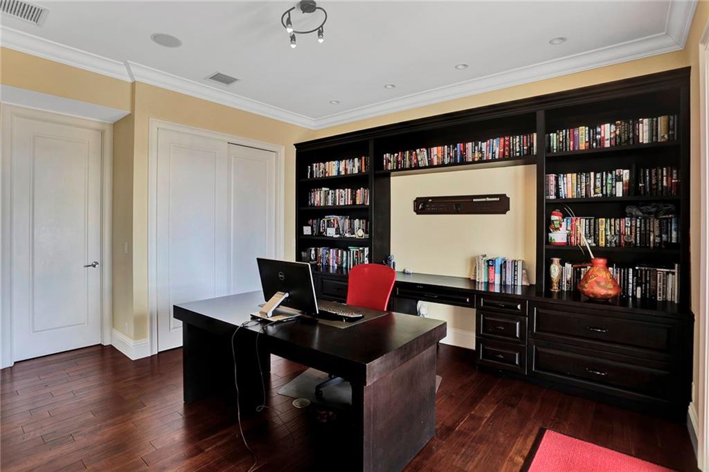 Coral Ridge Country Club - Residential