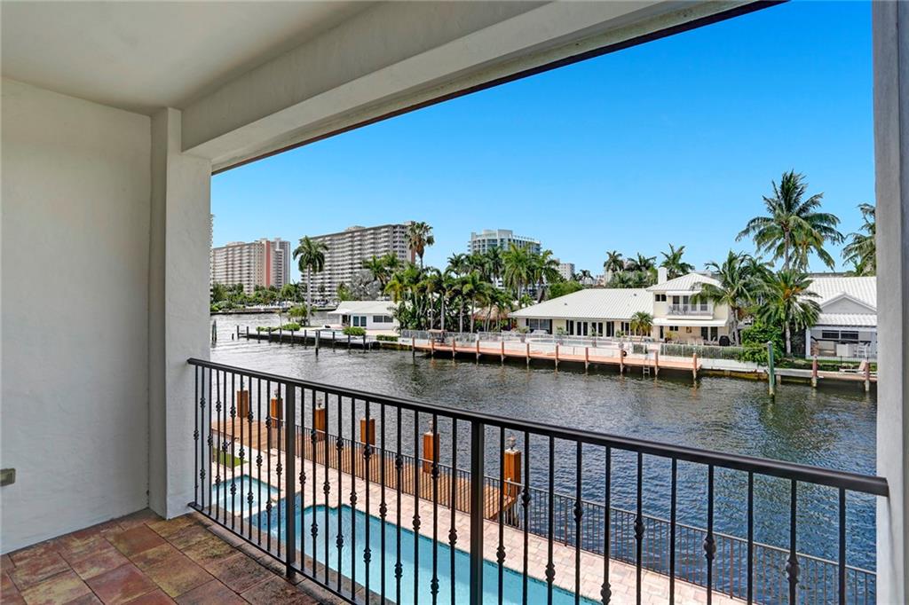 Coral Ridge Country Club - Residential