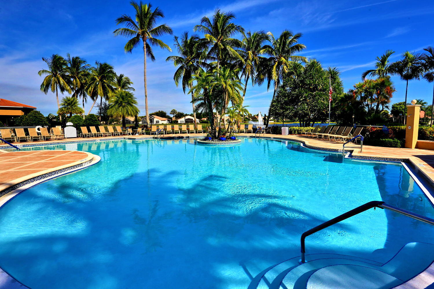 VALENCIA LAKES 1 - Residential