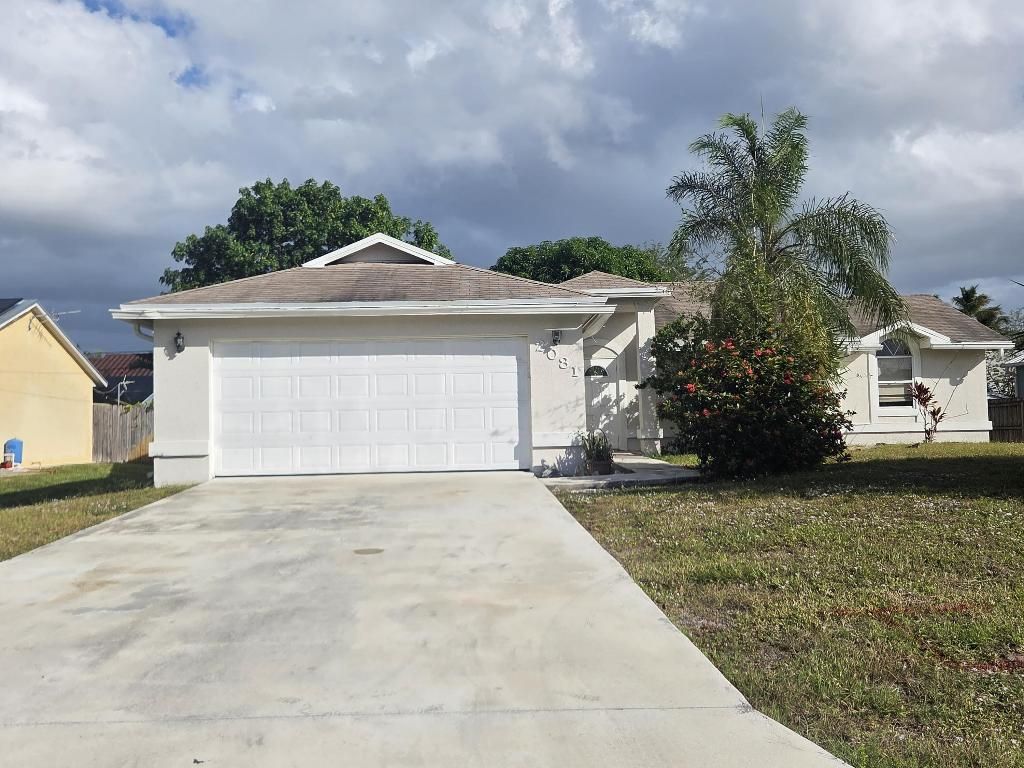 Photo of 2081 SE Stonecrop Street, Port Saint Lucie, FL 34984 (MLS # R11153643)