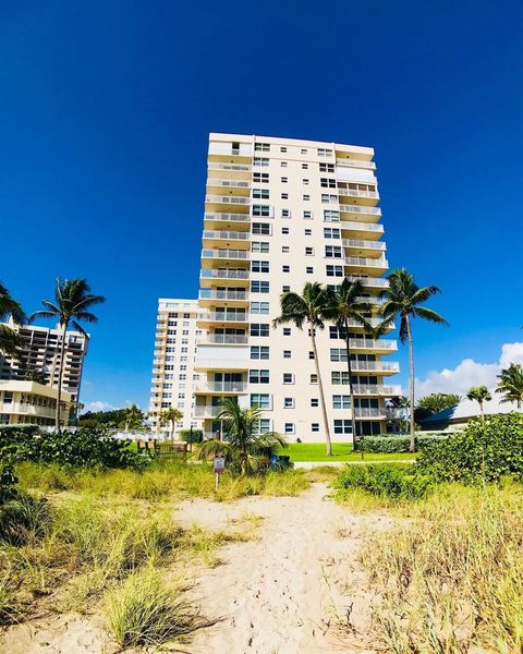 A home in Lauderdale By The Sea