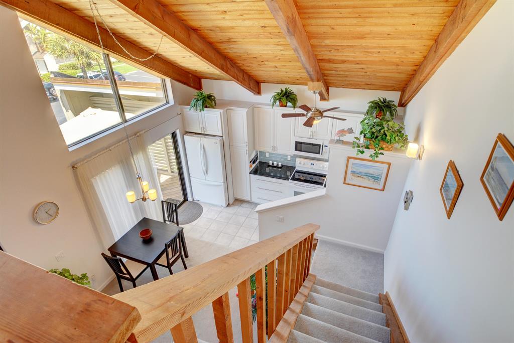 SEA LOFTERS CONDO - Residential