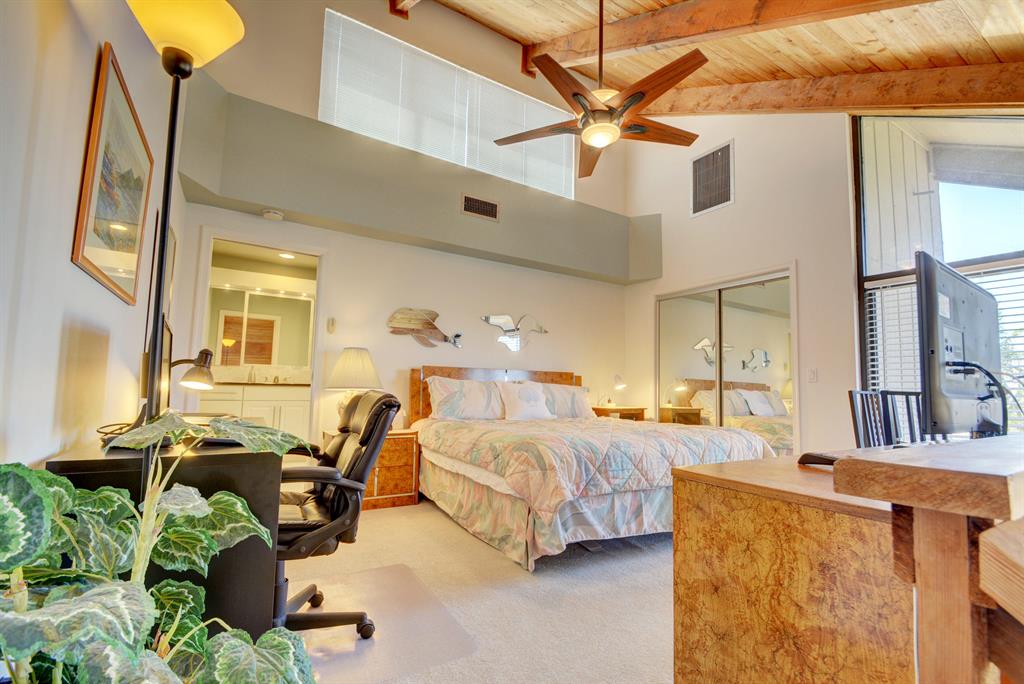 SEA LOFTERS CONDO - Residential