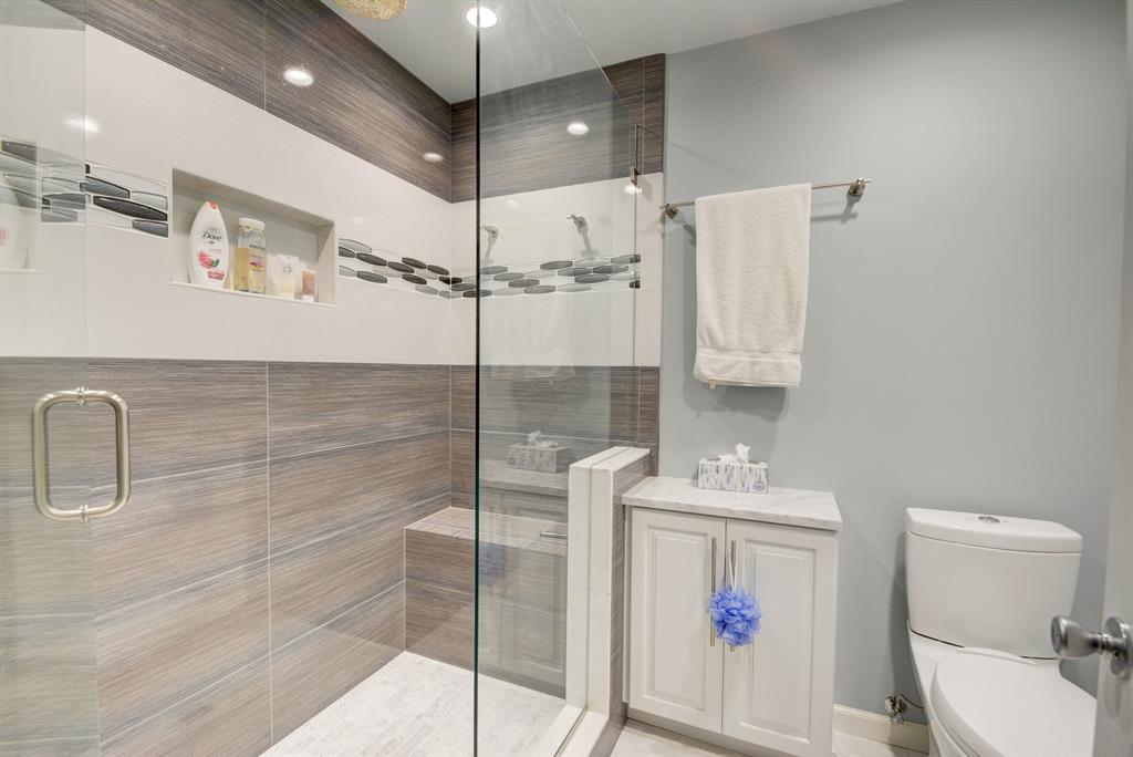 SEA LOFTERS CONDO - Residential