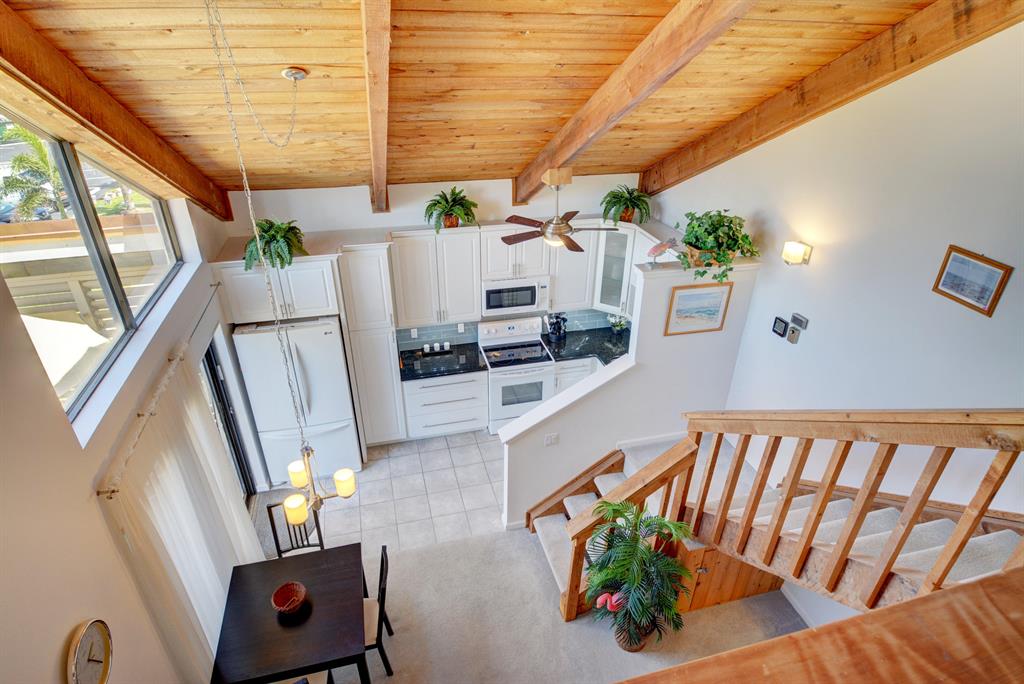 SEA LOFTERS CONDO - Residential