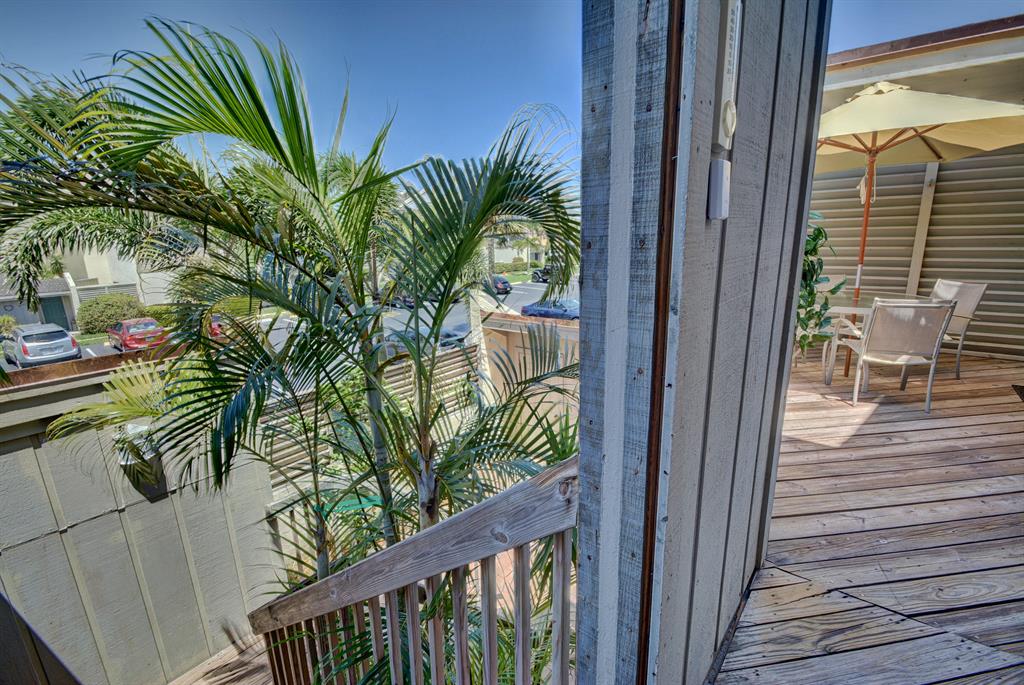 SEA LOFTERS CONDO - Residential