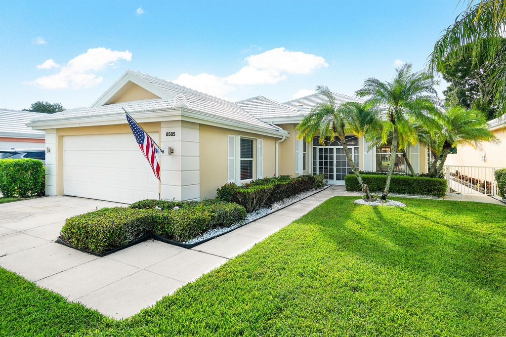 Photo of 8585 Doverbrook Drive, Palm Beach Gardens, FL 33410 (MLS # R11024343)