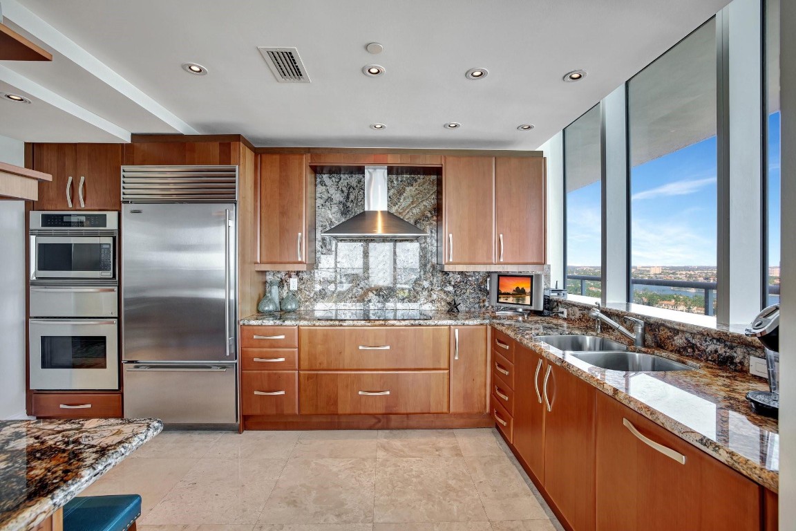 Ritz Carlton - Residential