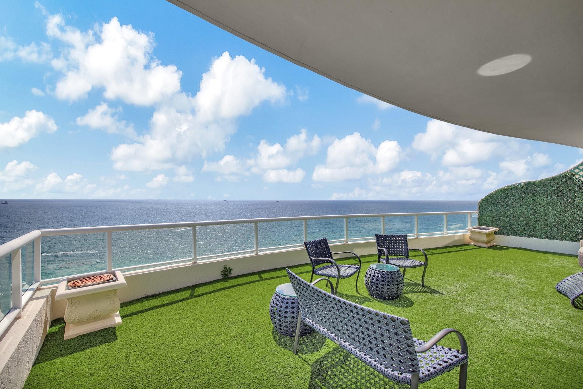Ritz Carlton - Residential