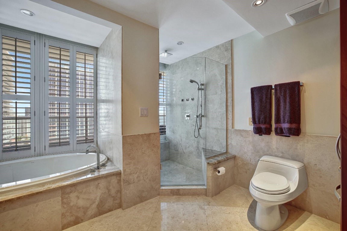 Ritz Carlton - Residential