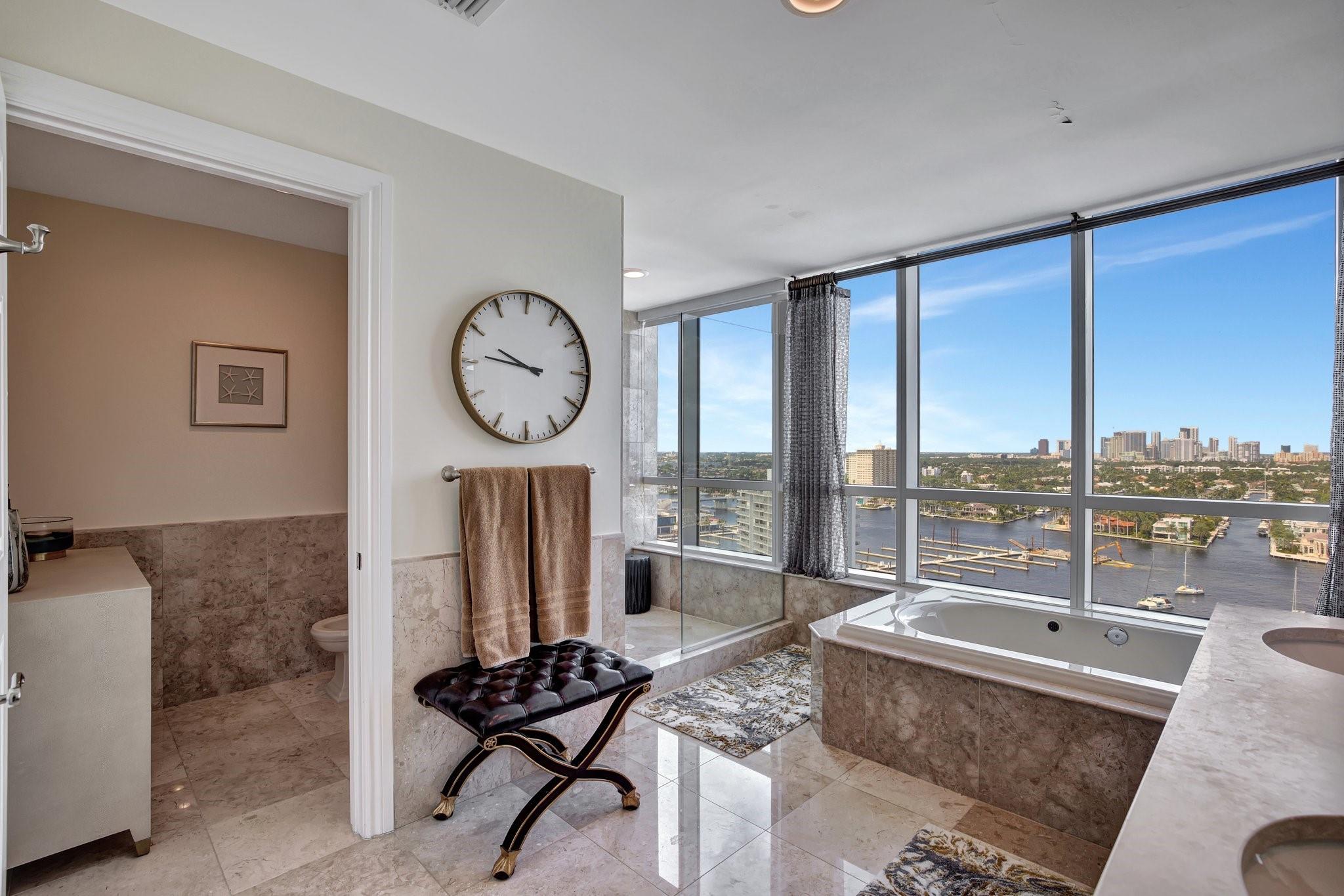 Ritz Carlton - Residential