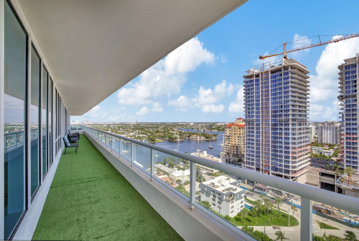 Ritz Carlton - Residential