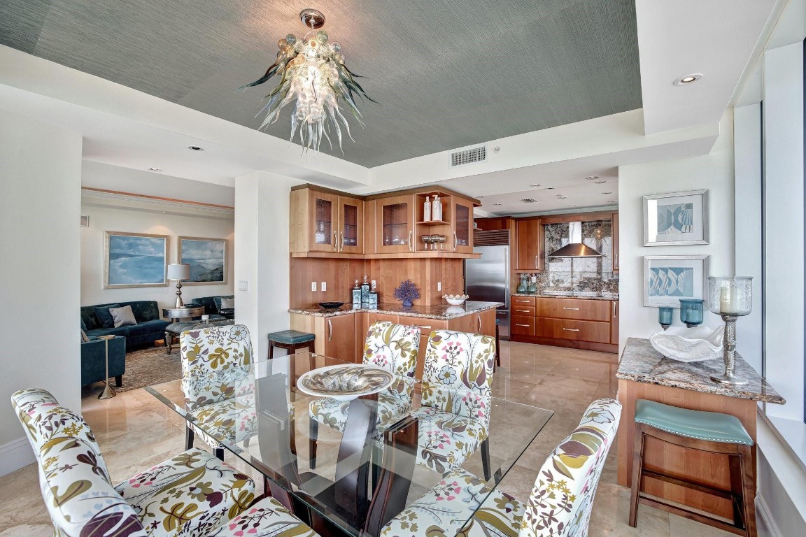 Ritz Carlton - Residential