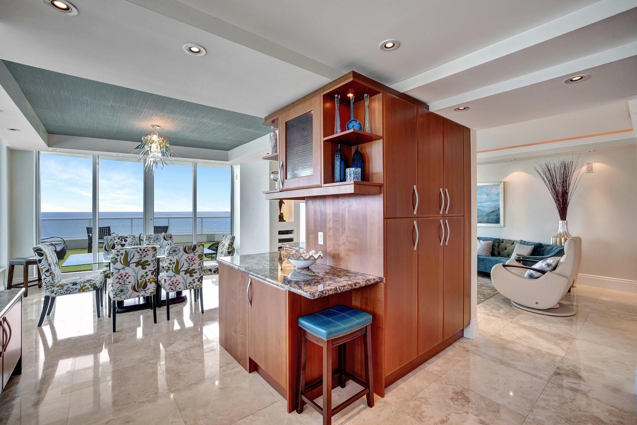 Ritz Carlton - Residential