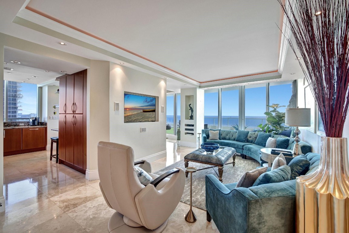 Ritz Carlton - Residential