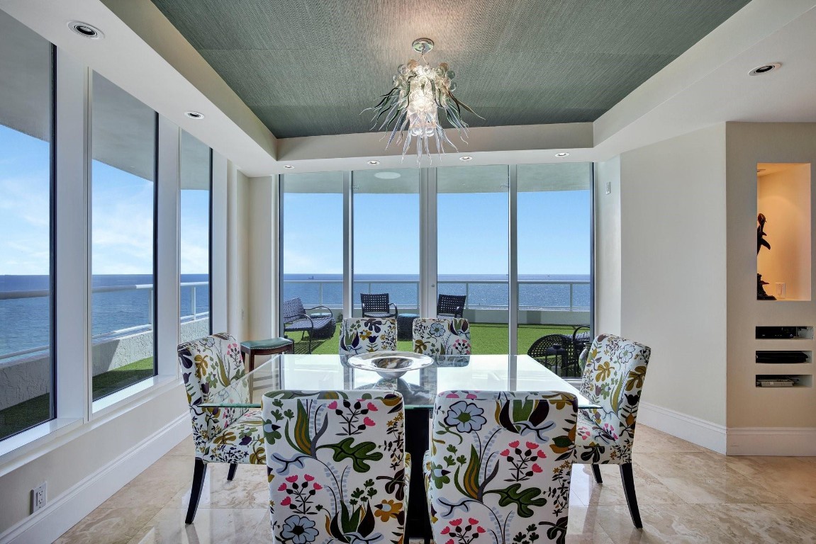 Ritz Carlton - Residential