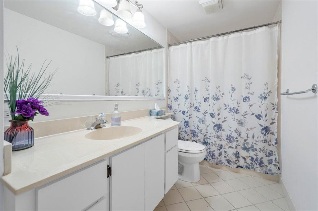 HERITAGE VILLAGE OF P B LAKES - Residential