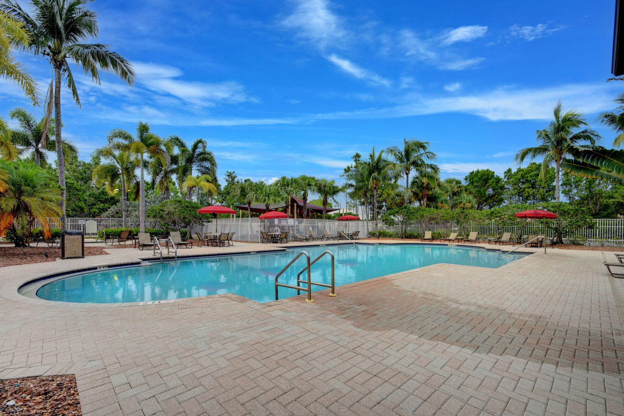 THOROUGHBRED LAKE ESTATES 2 - Residential