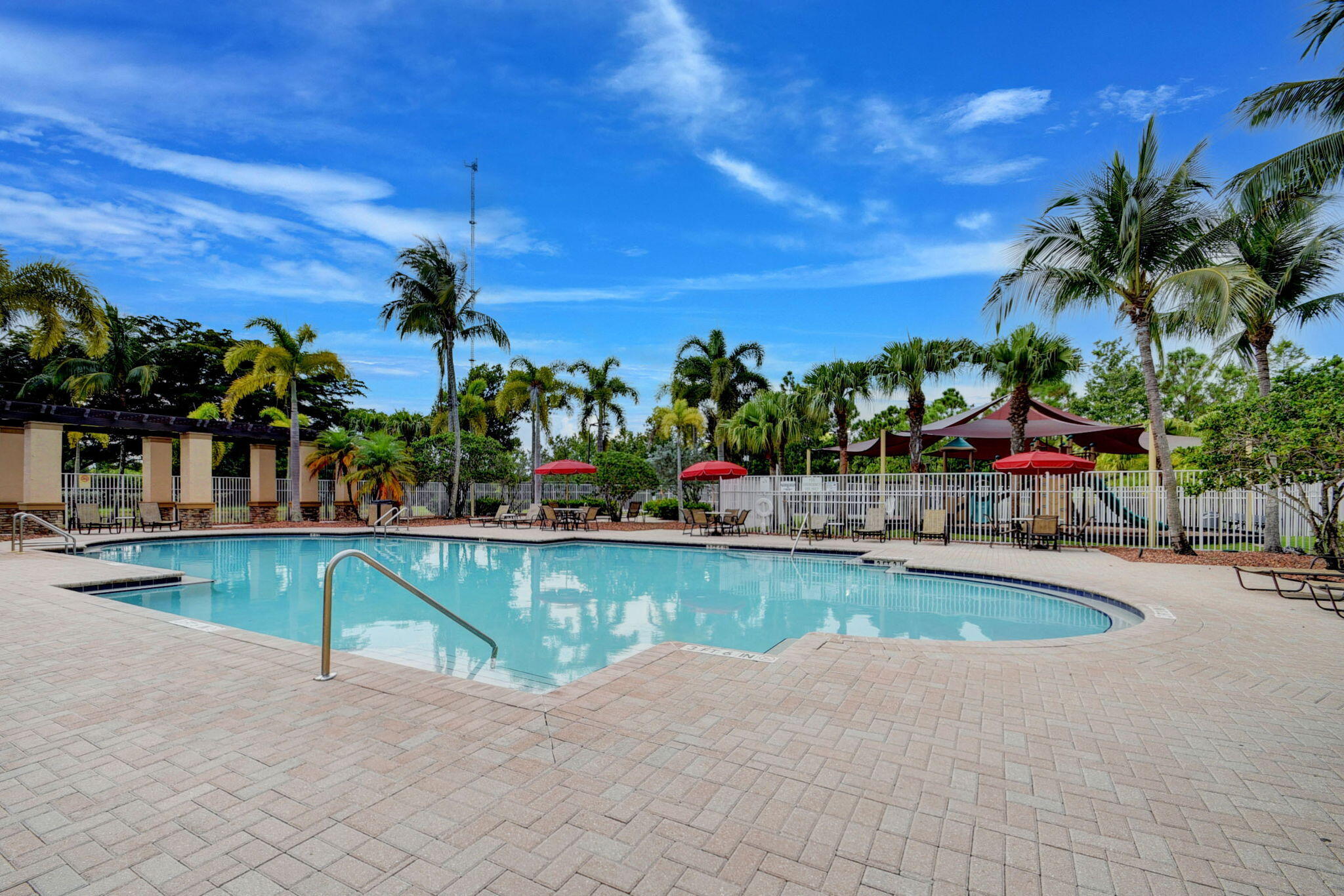 THOROUGHBRED LAKE ESTATES 2 - Residential