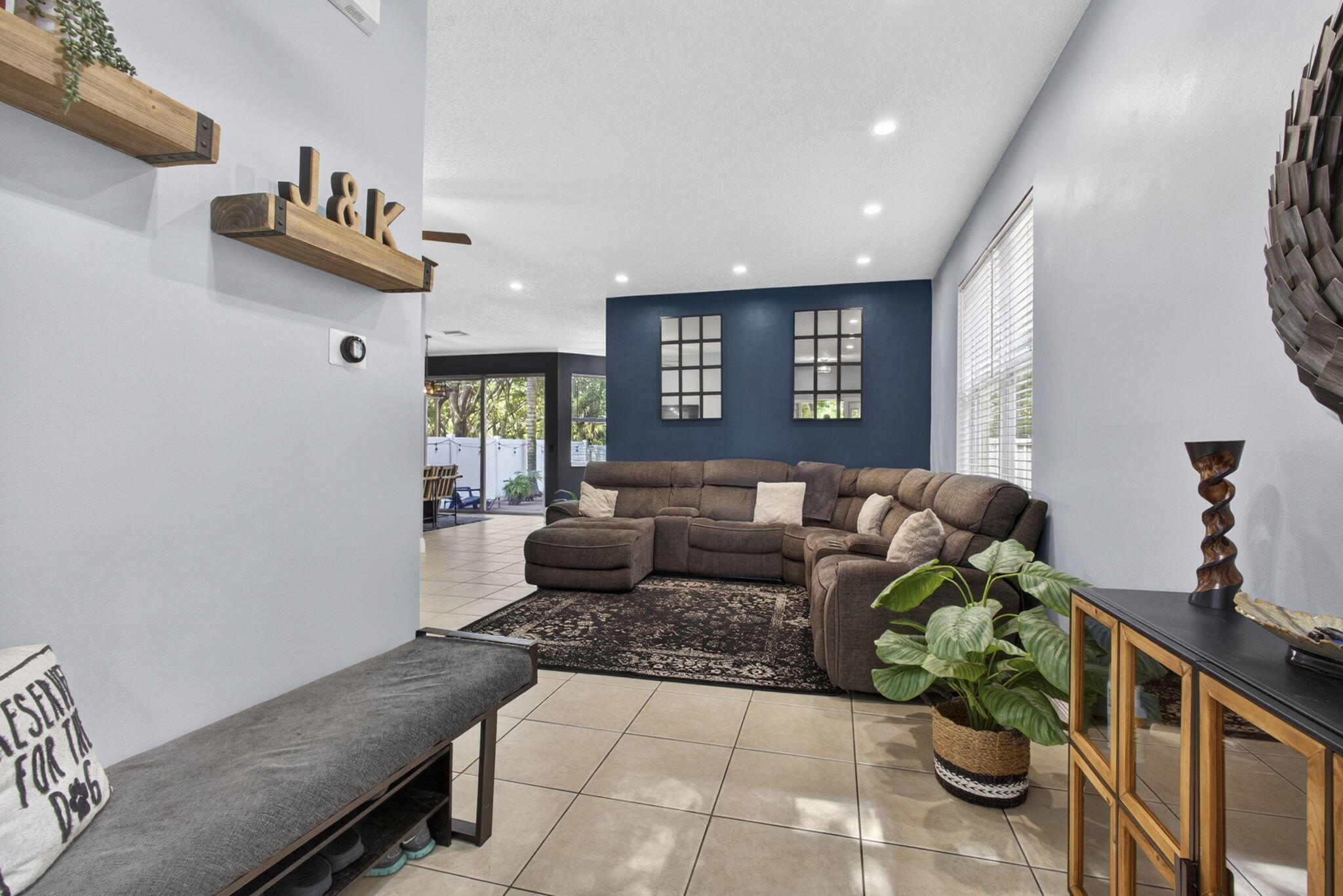 THOROUGHBRED LAKE ESTATES 2 - Residential
