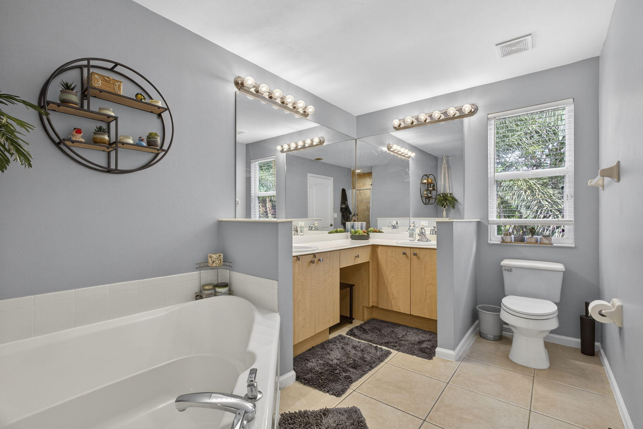 THOROUGHBRED LAKE ESTATES 2 - Residential