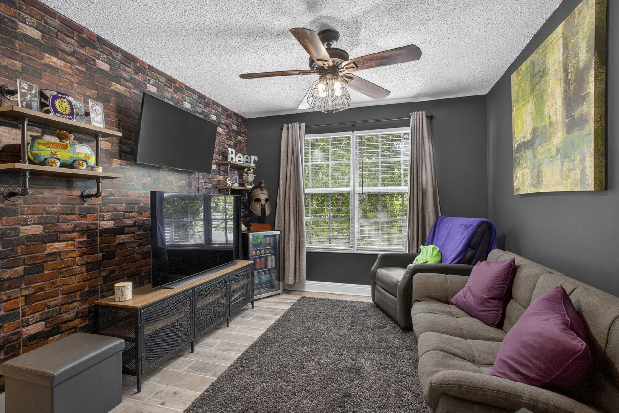 THOROUGHBRED LAKE ESTATES 2 - Residential