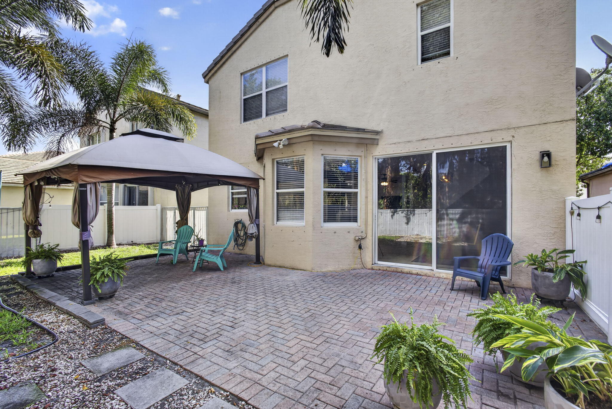 THOROUGHBRED LAKE ESTATES 2 - Residential