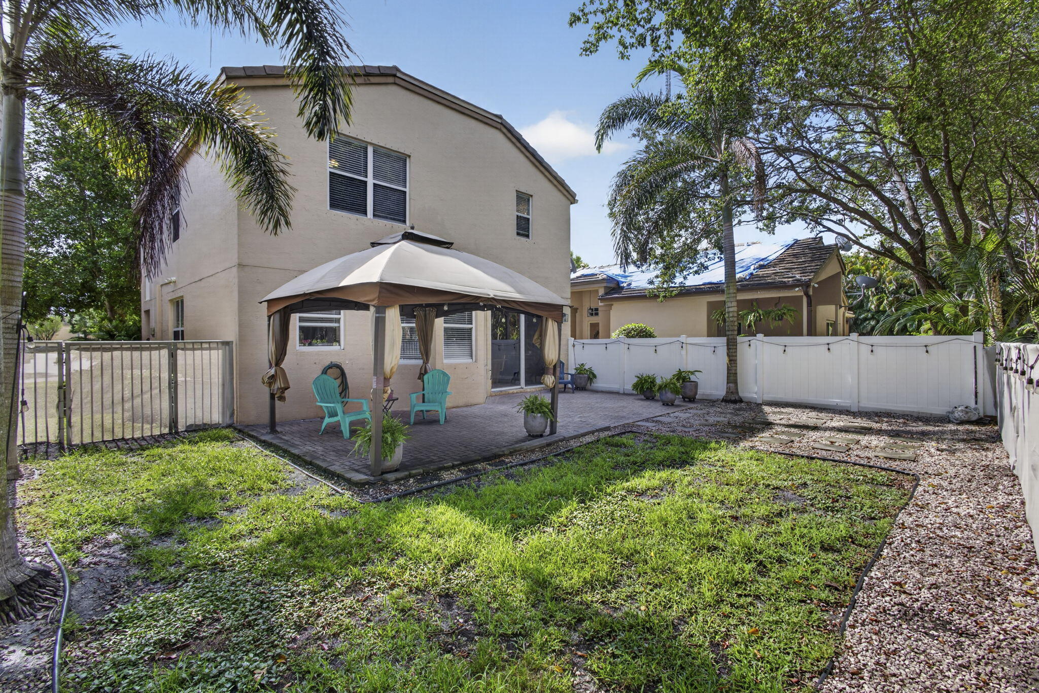 THOROUGHBRED LAKE ESTATES 2 - Residential