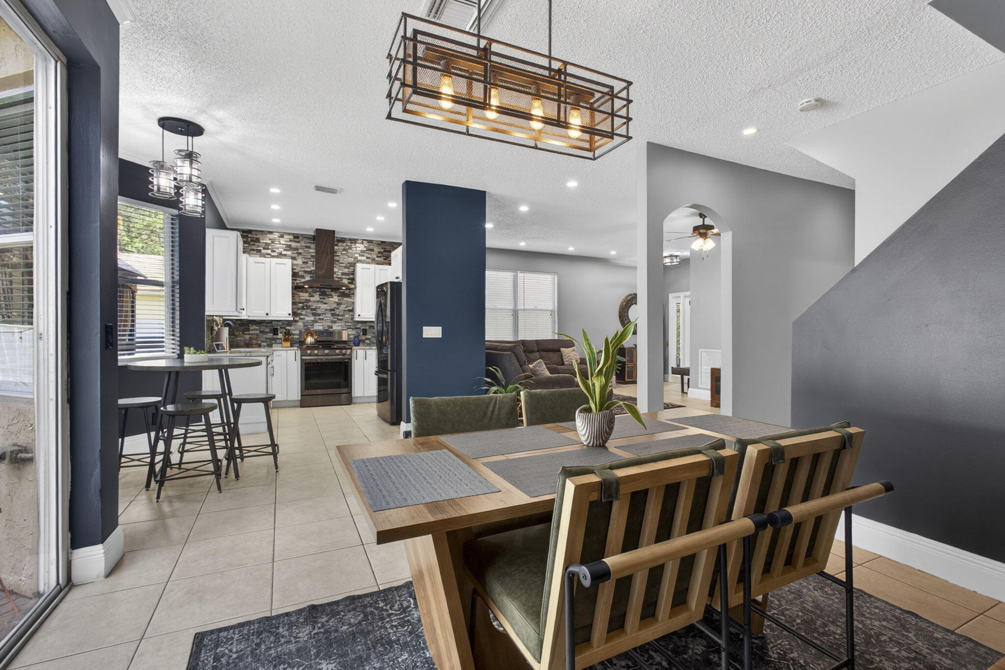 THOROUGHBRED LAKE ESTATES 2 - Residential