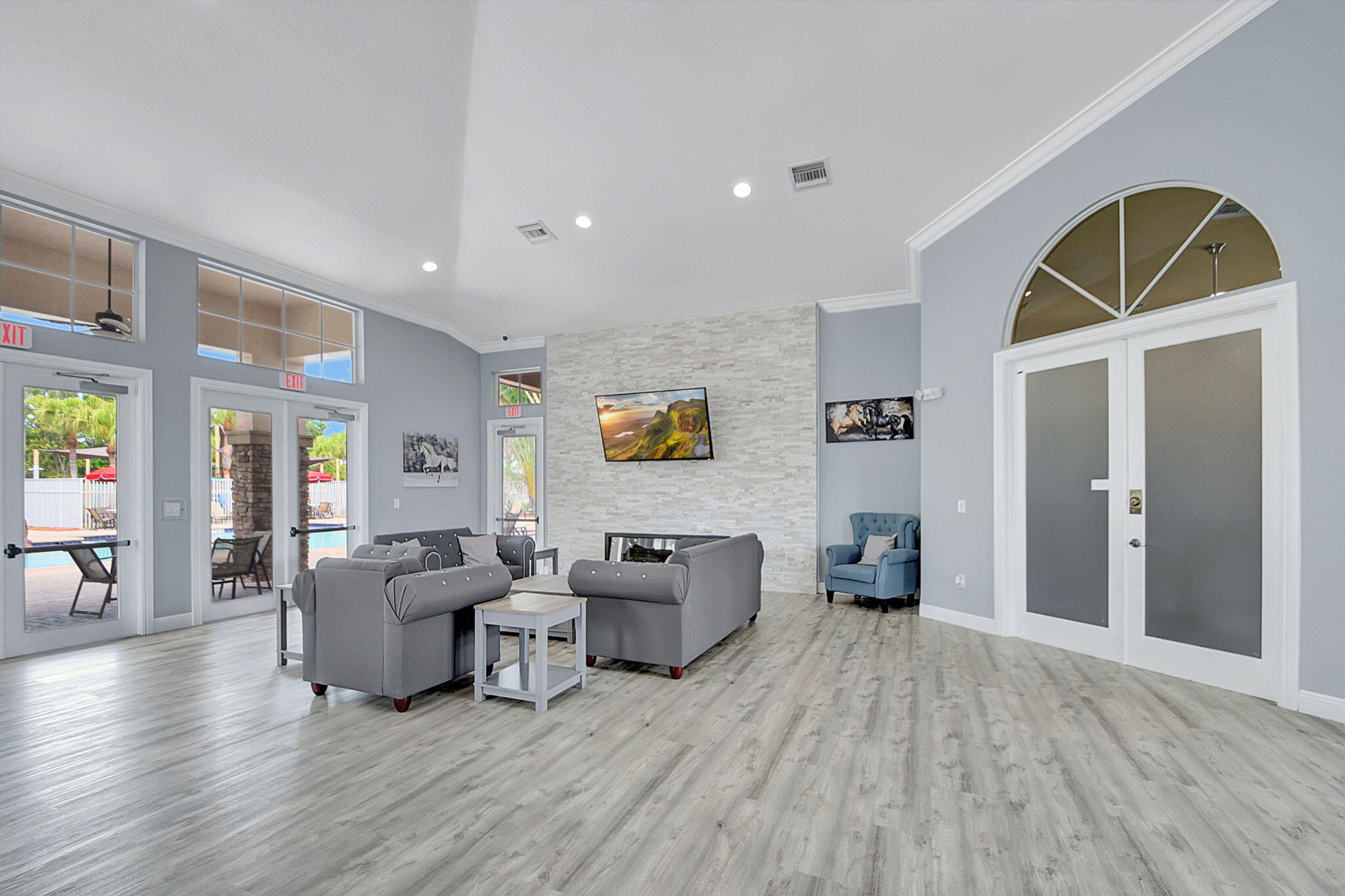 THOROUGHBRED LAKE ESTATES 2 - Residential