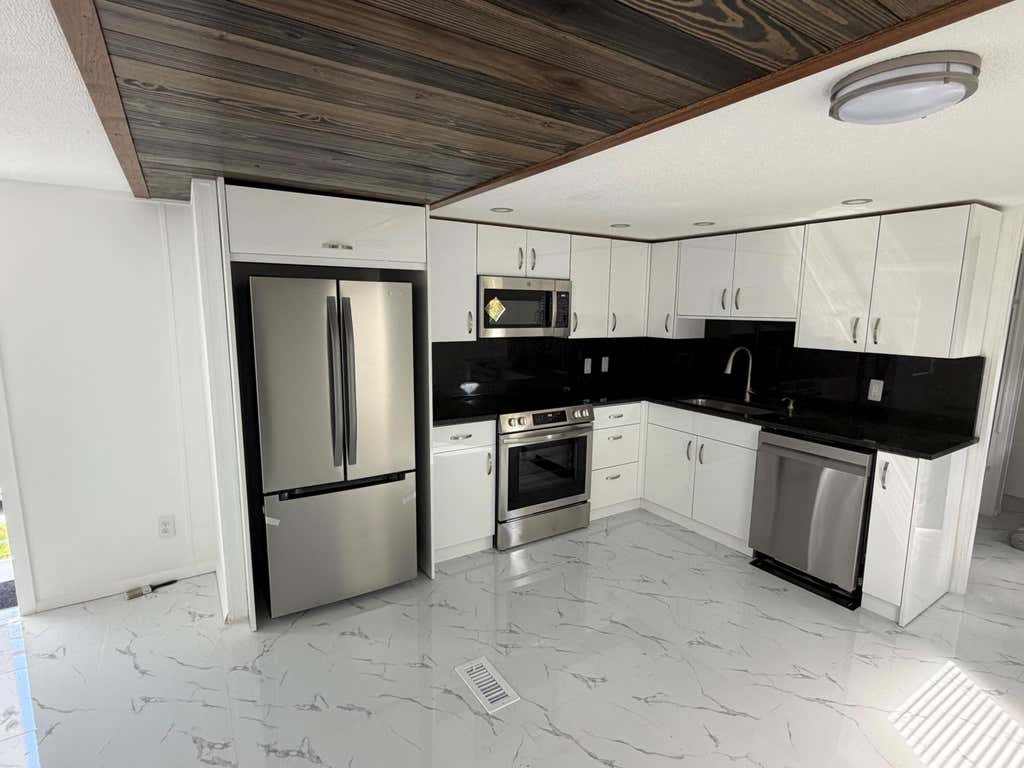Photo of 8517 SW 17TH Court, Davie, FL 33324 (MLS # B26063455)