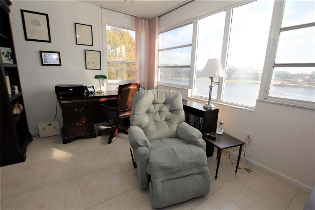 KINGS POINT TAMARAC - Residential