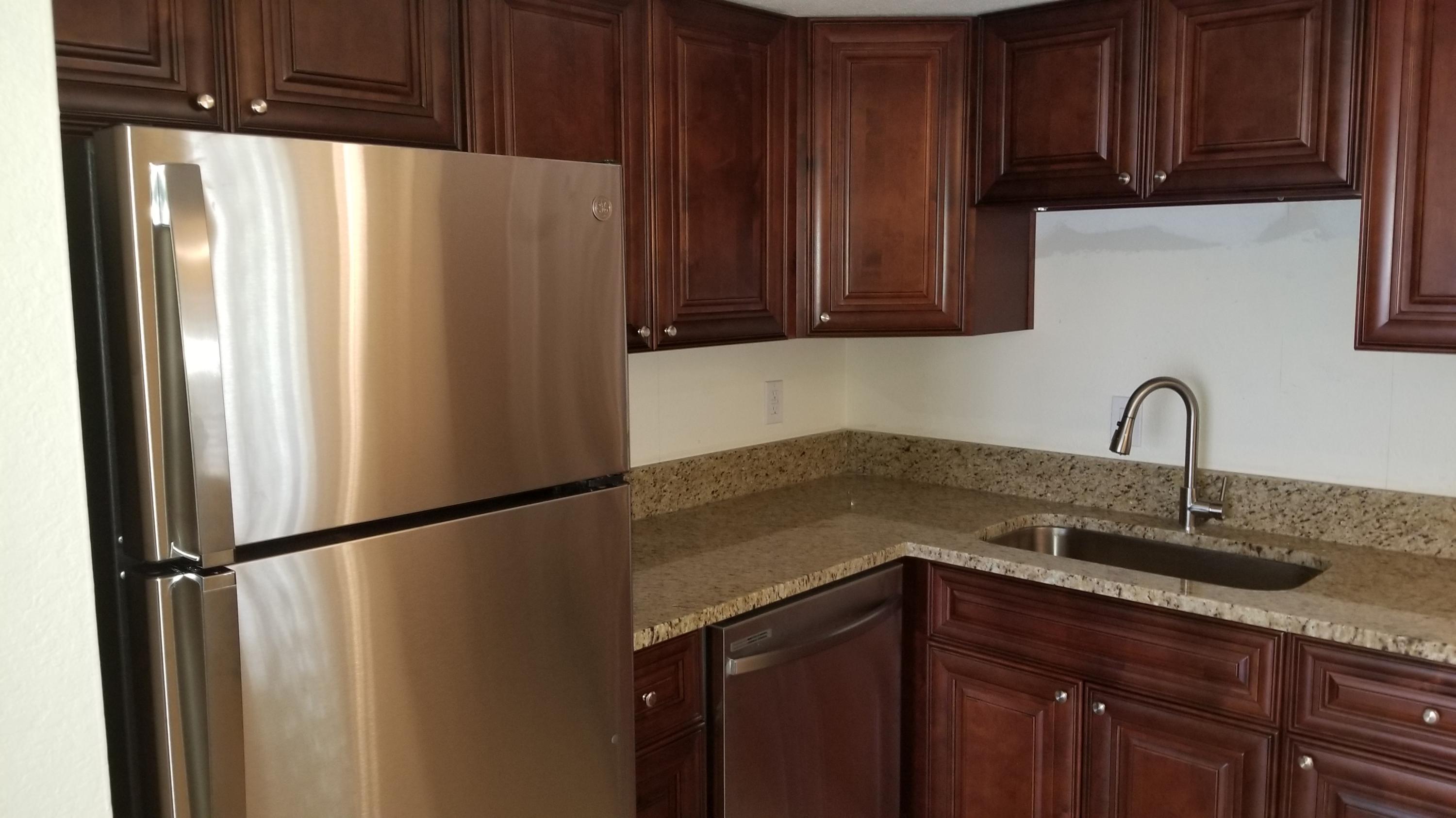 MIDPORT PLACE I, A CONDOMINIUM - Residential