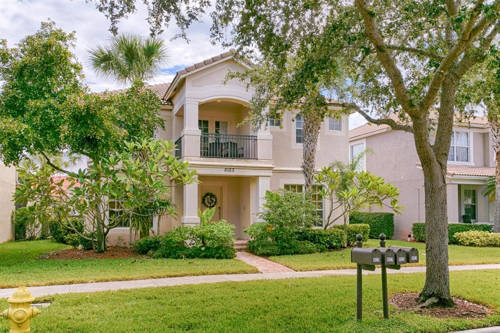 Photo of 8123 Bautista Way, Palm Beach Gardens, FL 33418 (MLS # R10746178)