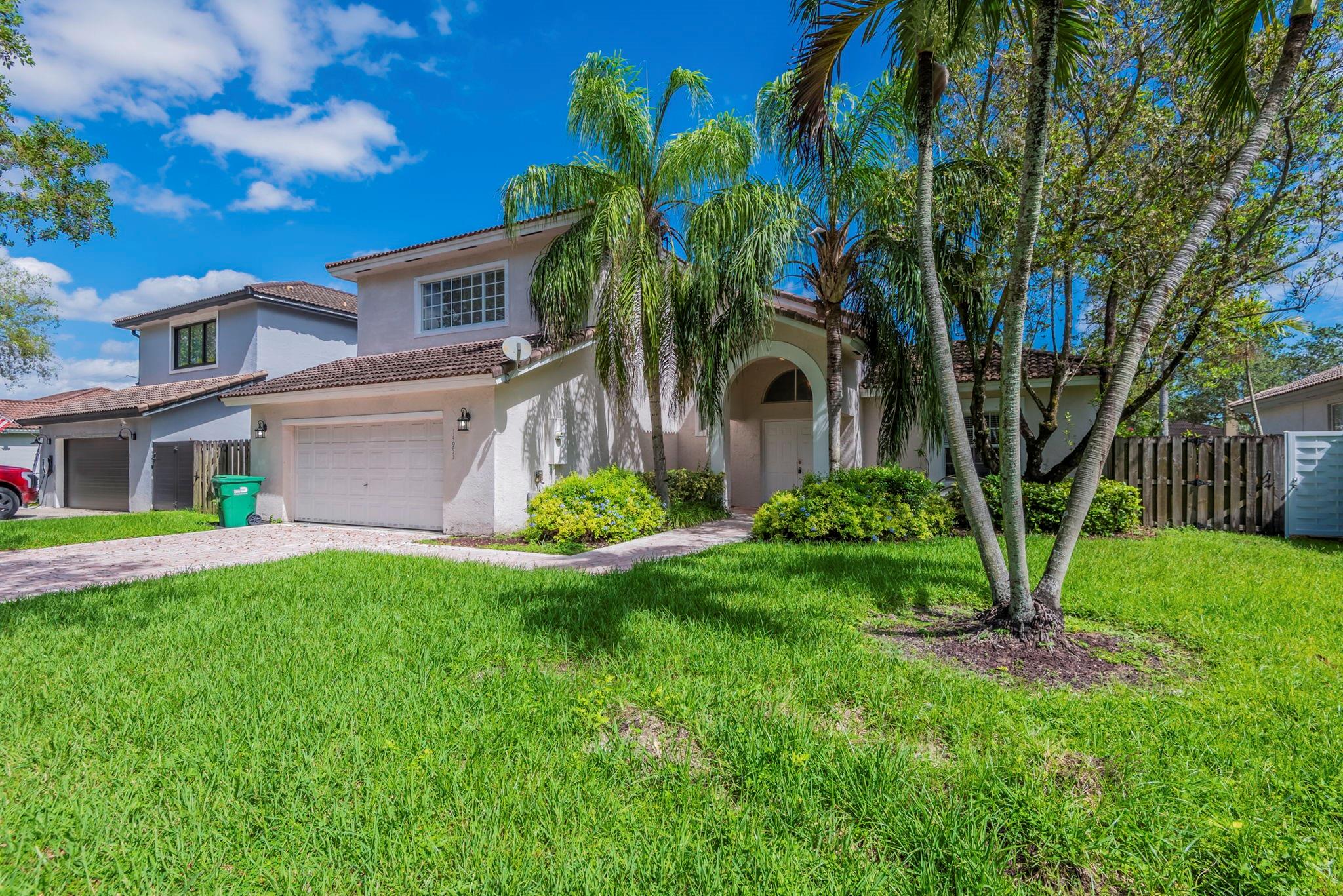 View photos, virtual tours, details... 14951 SW 157th Ct