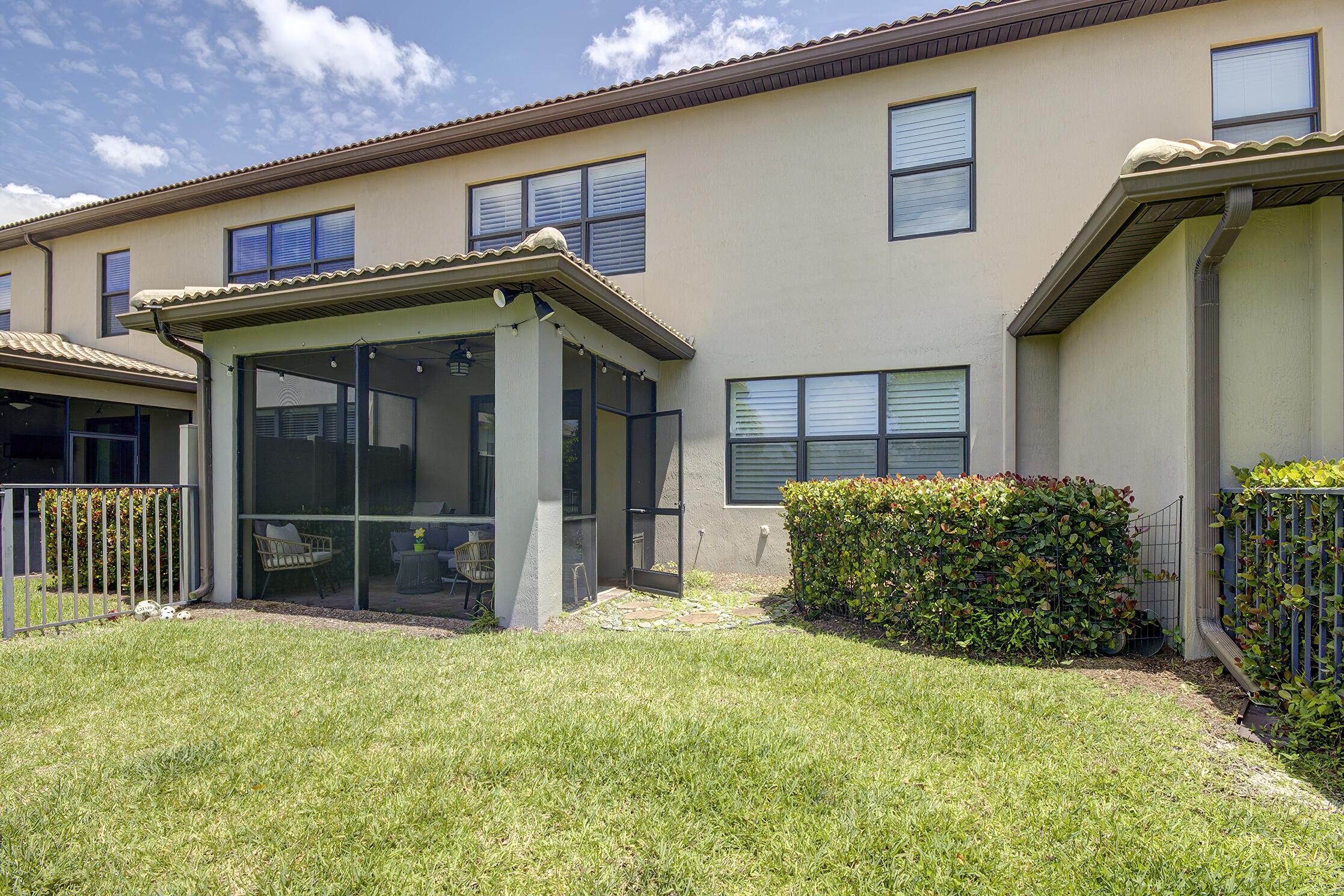 FIELDS AT GULFSTREAM POLO - Residential