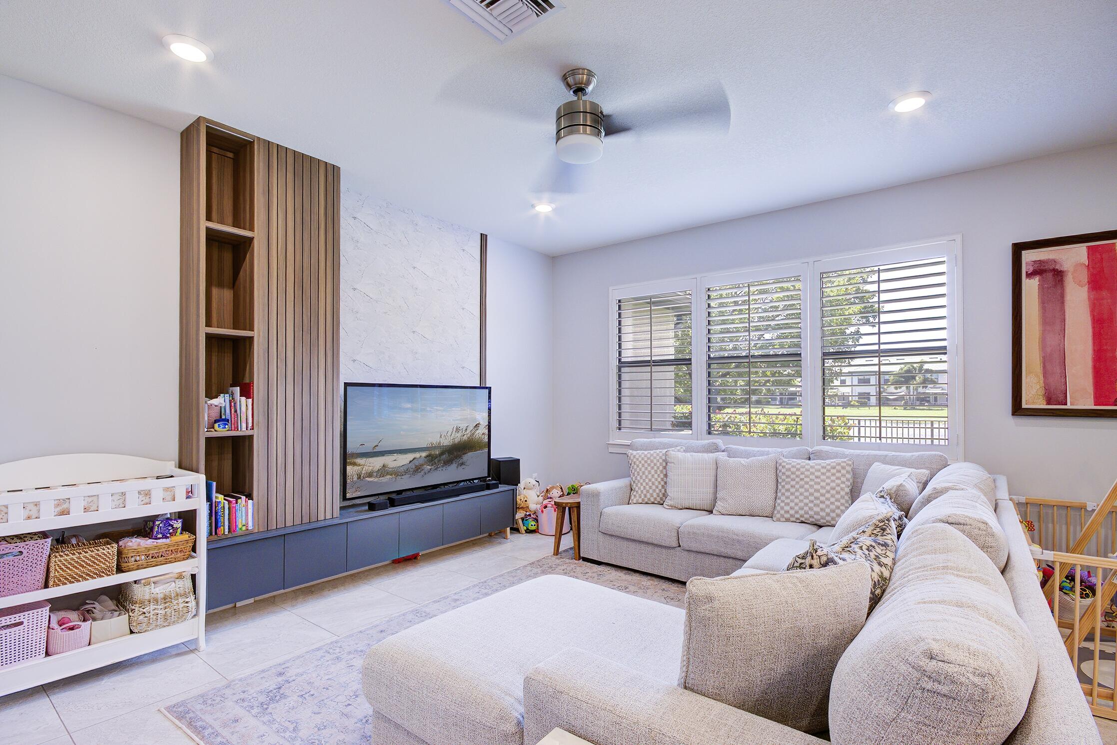 FIELDS AT GULFSTREAM POLO - Residential