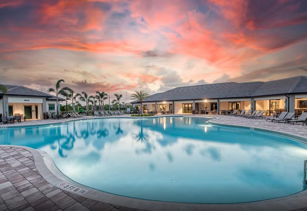 FIELDS AT GULFSTREAM POLO - Residential